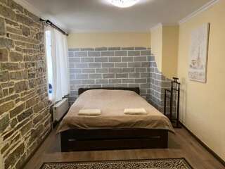 Апартаменты Kvartura z dvorukom Каменец-Подольский Апартаменты с 3 спальнями-19