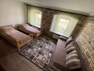 Апартаменты Kvartura z dvorukom Каменец-Подольский Апартаменты с 3 спальнями-22